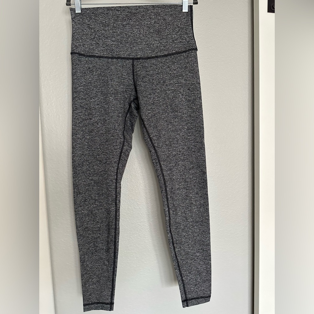 Lululemon Wunder Under Coco Pique Black and White